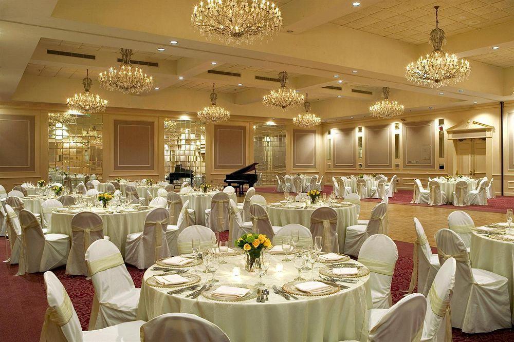 Sheraton Framingham Hotel & Conference Center Restaurant foto